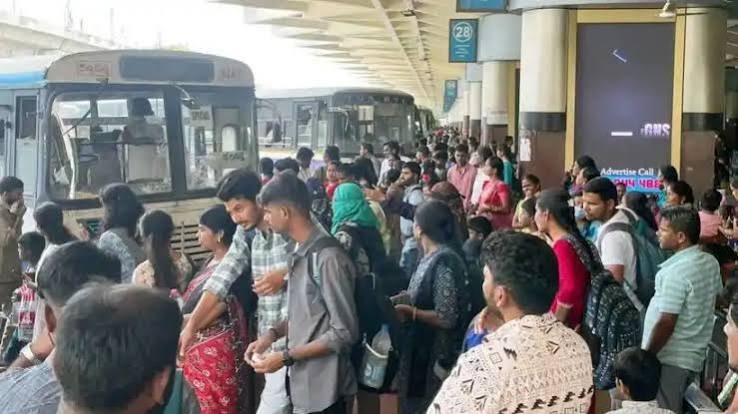 Dasara rush: Steep bus fare hike riles pax in Telangana