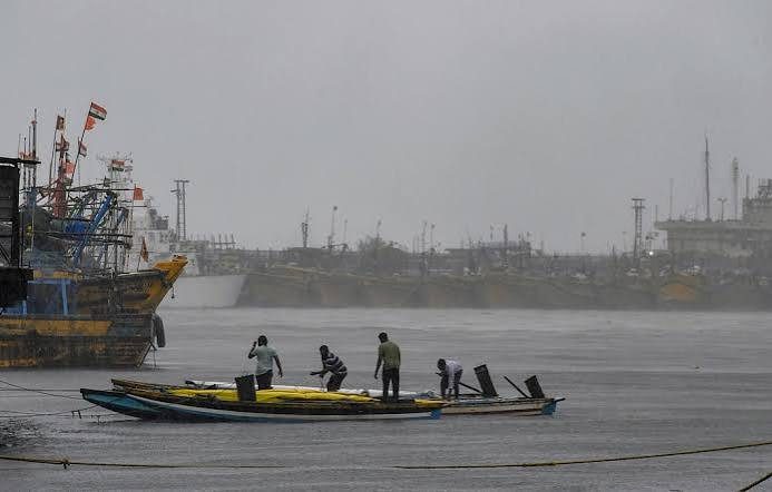 Cyclone Arnab nearly stationary off Andhra coast, landfall to continue for 2-3 hours