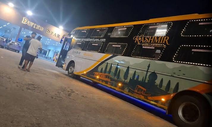 Elderly man injured as Kashmir-bound bus attacked with stones in Haryana