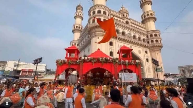 Har Har Mahadev reverberates Charminar skies; netizens ask why