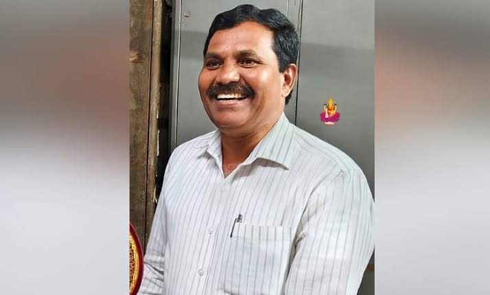 Government employee ends life in Kothagudem, six booked