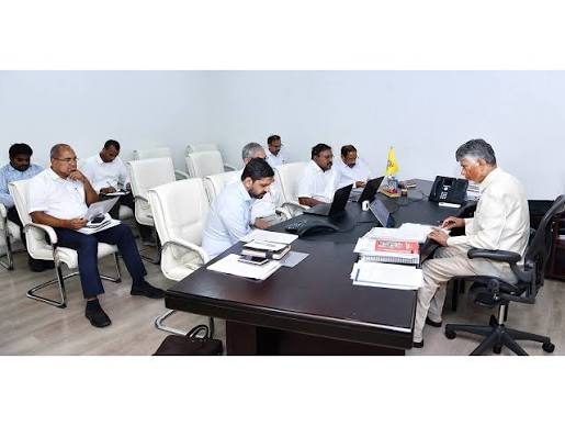 Cyclone damage minimised through planning, monitoring: CM Naidu