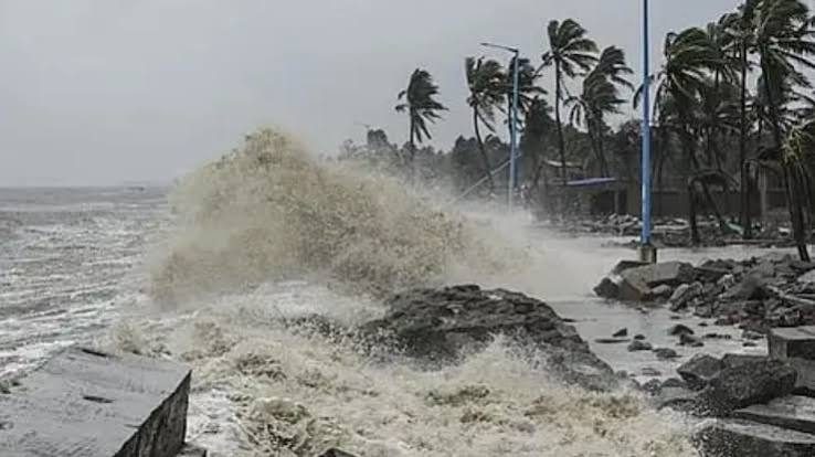 Very Severe Cyclonic Storm Arnab Live Tracker: Andhra Pradesh Coast On Alert; Odisha, Jharkhand , TN Districts To Face Heavy Rains
