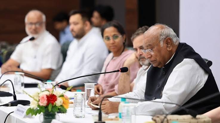 CEC Gyanesh Kumar on Oct 28, venue search on